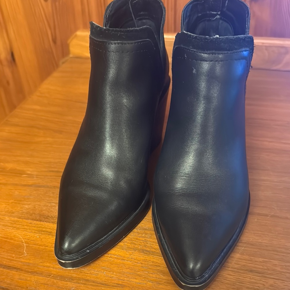 Vince Camuto Black Pointed-Toe Ankle Boots